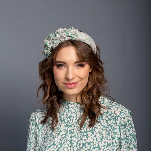 Gruba miętowa opaska tweedowa premium.