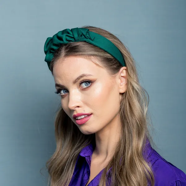 Opaska na włosy zielona z błyskiem.