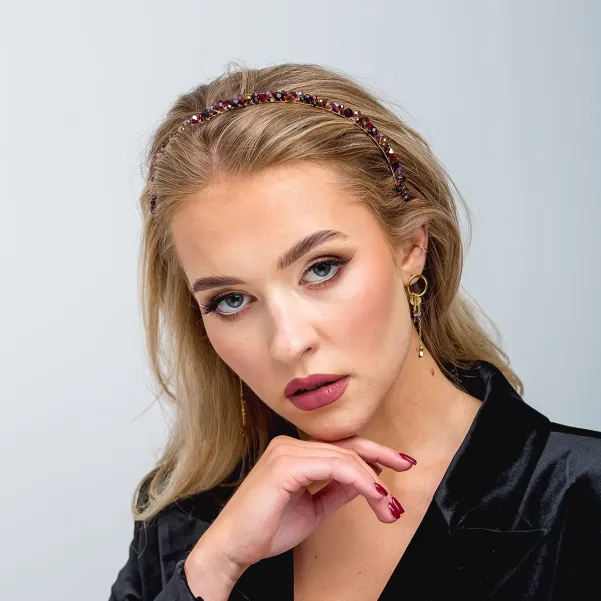 Biżuteryjna rubinowo- złota opaska damska.