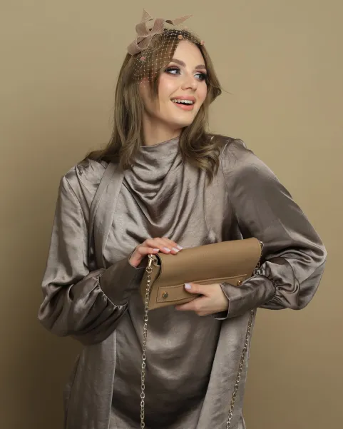 Torebka damska na ramię szyta w Polsce taupe.