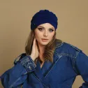 Granatowa czapka turban damski.