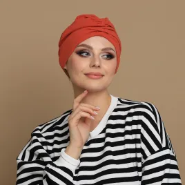 Turban letni dyniowo- pomarańczowy.
