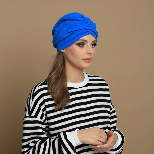 Turban muślinowy letni kobaltowy.