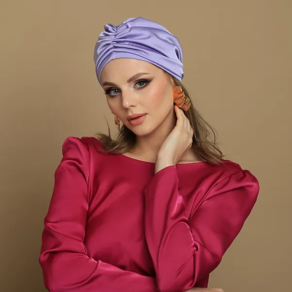Satynowy elegancki turban kobiecy lila.