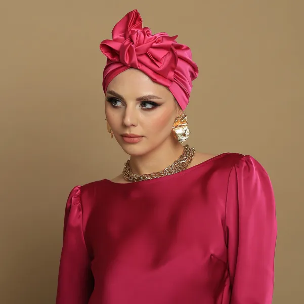 Stylowy turban na włosy satynowy z kokardą amarantowy.