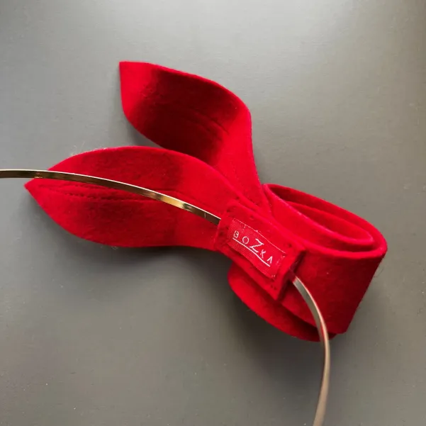 Ozdoba do włosów- Czerwony kwiat.