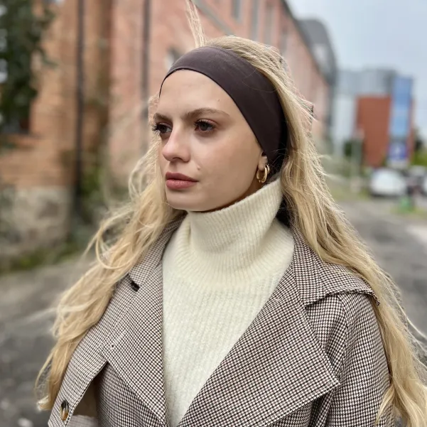 Wygodna elastyczna opaska na głowę gorzka czekolada