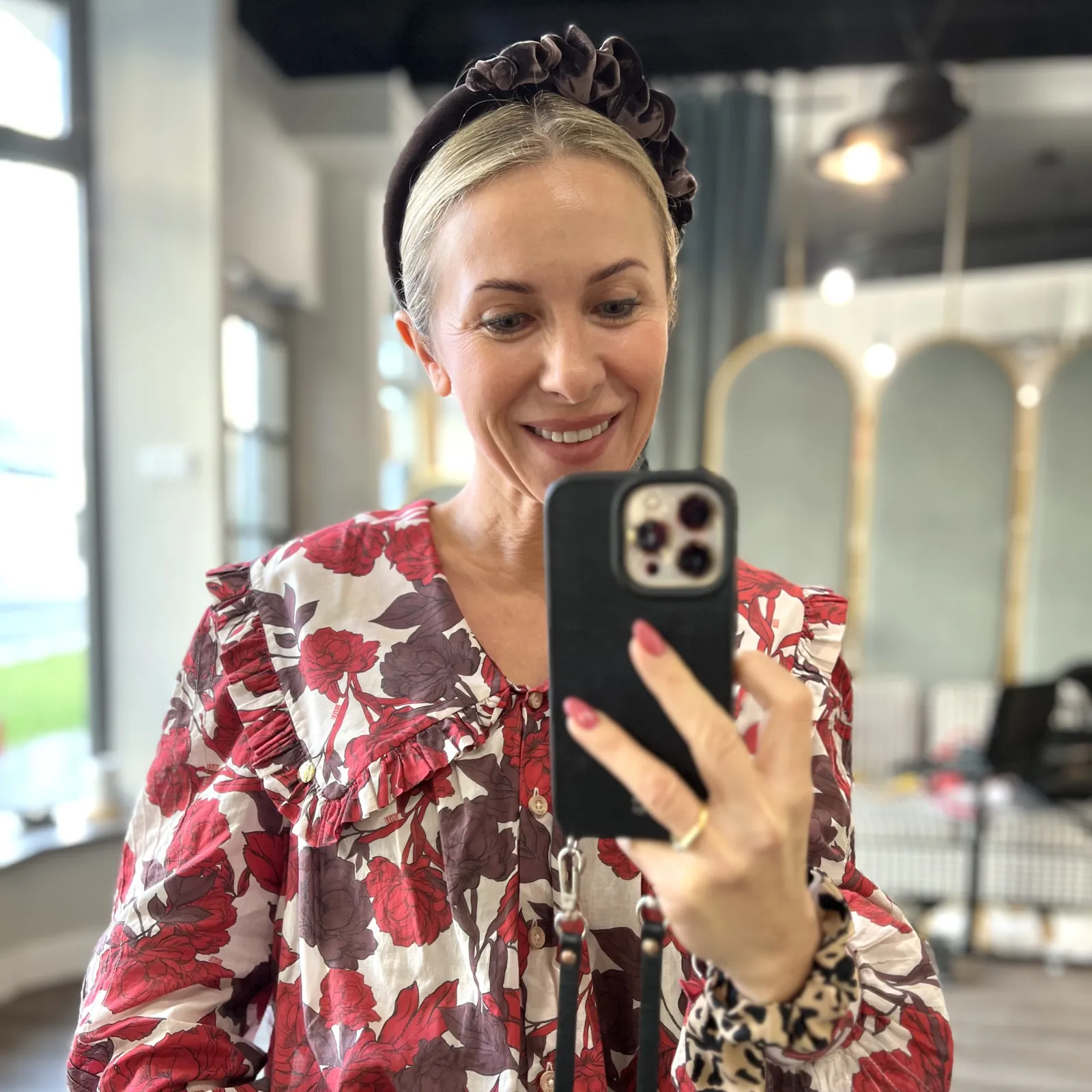 Opaska damska aksamitna, jedwabna brąz taupe.