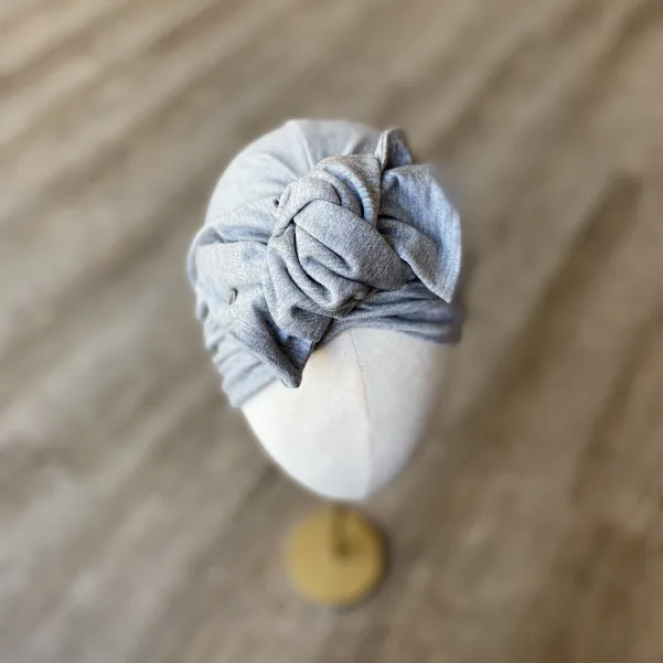 Uniwersalny szary turban damski do włosów