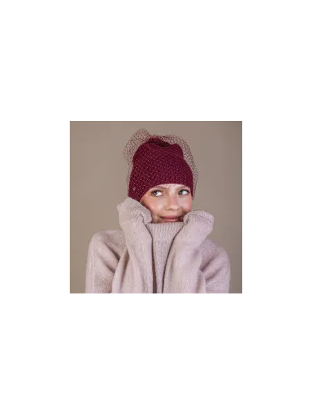 Kaszmirowo-wełniana bordowa czapka z woalką.