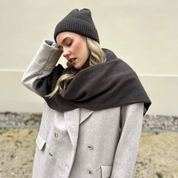 Prążkowa czapka z szalem na zimę z wełny i kaszmiru, brązowy komplet.