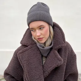 Prążkowana czapka wełniano-kaszmirowa brązowa