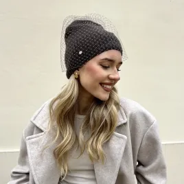 Kaszmirowo-wełniana czapka z woalką brązowa taupe