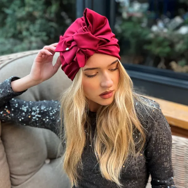 Stylowy turban na włosy satynowy z kokardą bordowy