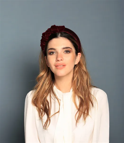 Burgudowa ozdobna opaska damska z aksamitu.