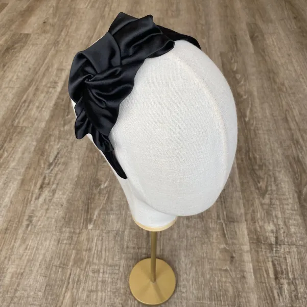 Kobieca opaska z kokardą czarna satynowa