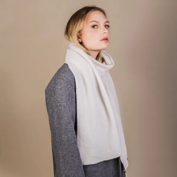 Cienka czapka z szalikiem na zimę z wełny i kaszmiru, kremowy komplet.