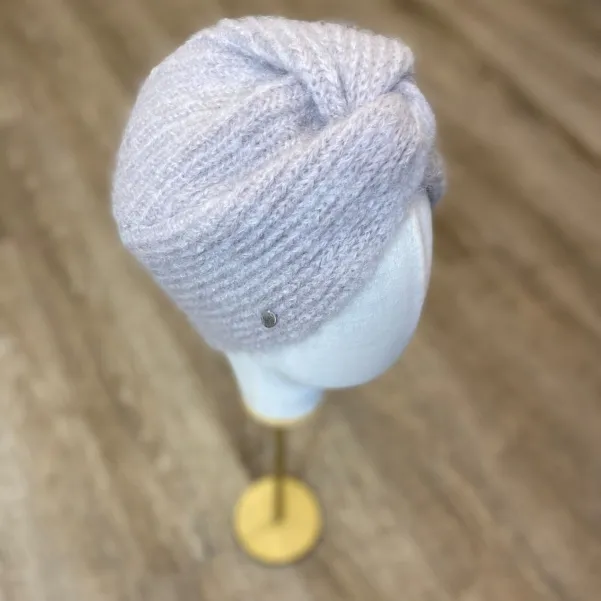 Stylowe jesienne nakrycie głowy- moherowy turban.