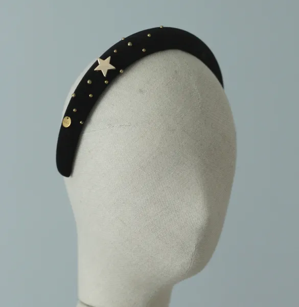 Wieczorowa czarna opaska do włosów z aksamitu.