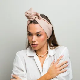 Lniana różowo-beżowa opaska twistband.