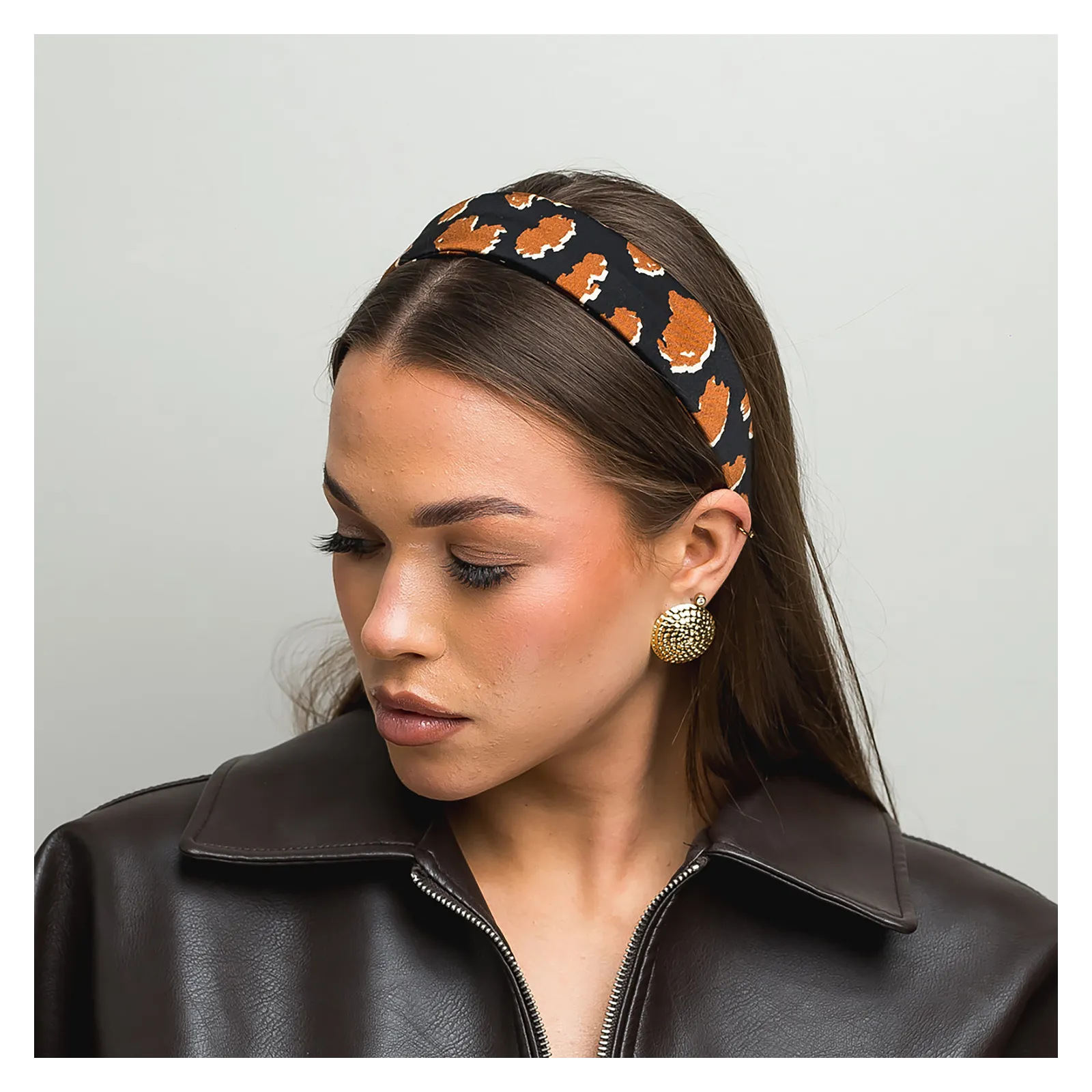 Gładka satynowa opaska damska zwierzęcy print.