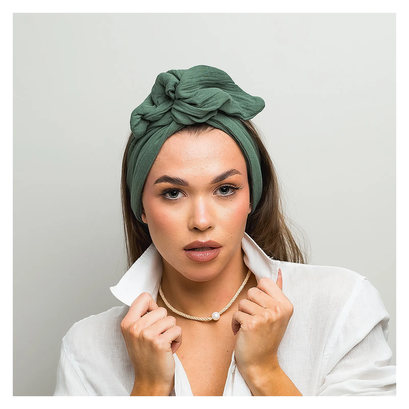 Muślinowa szałwiowa opaska twistband z drucikiem.