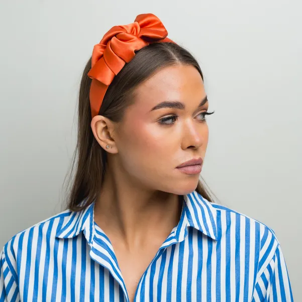 Opaska z kokardką satynowa energetyczna pomarańcza.