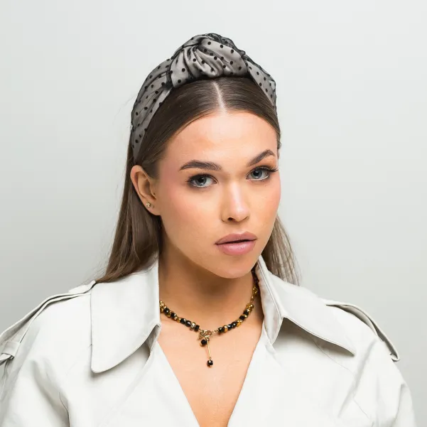 Elegancka opaska wiązana czarna tiulowa w kropeczki.