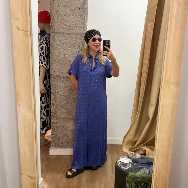 Modna chusta - turban z wiązaniem czarna nakrapiana.