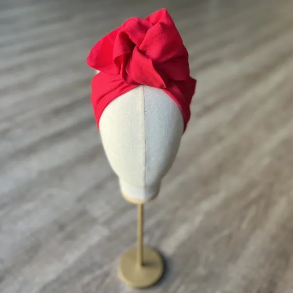 Czerwona opaska do włosów twistband.