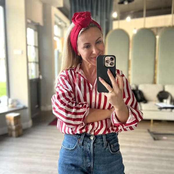 Czerwona opaska do włosów twistband.