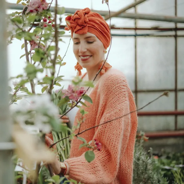 Ozdobny turban bawełniany pomarańczowy.