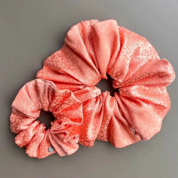 Gumka do włosów satynowa morelowa mała.