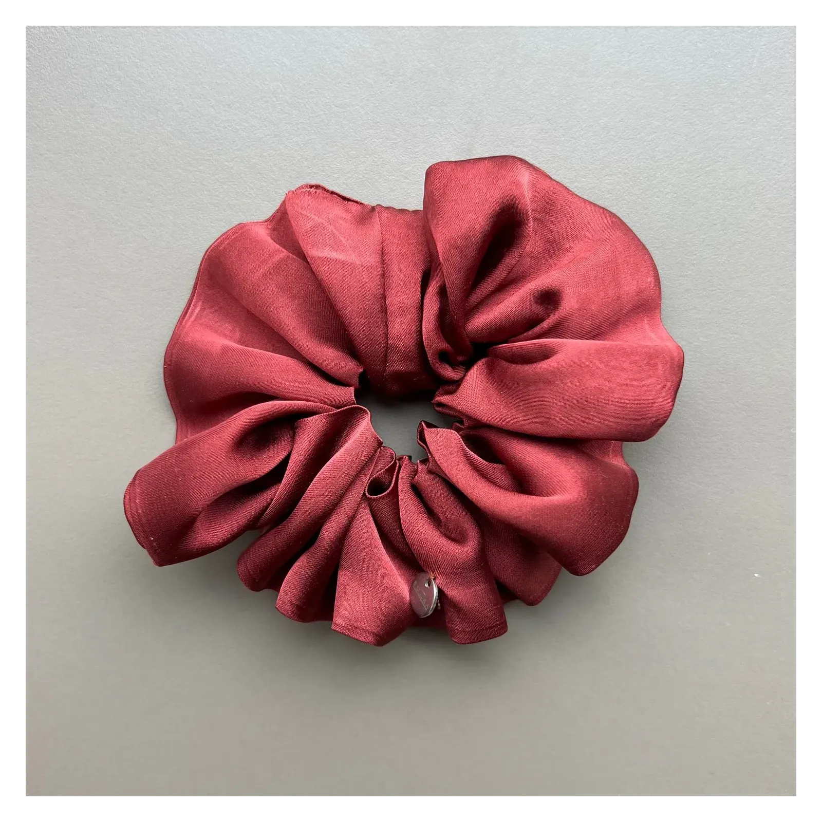Gumka do włosów satynowa bordo mała.
