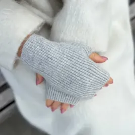 Uniwersalne szare rękawiczki bez palców damskie – wełniane mitenki