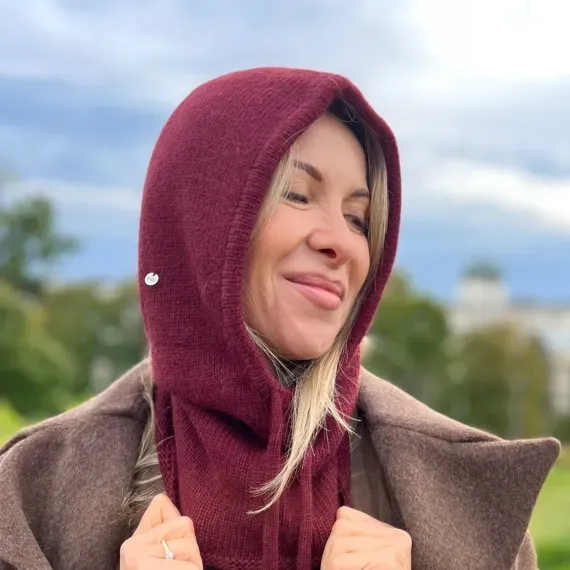 Balaclava z kapturem damska – bordo, wkładany