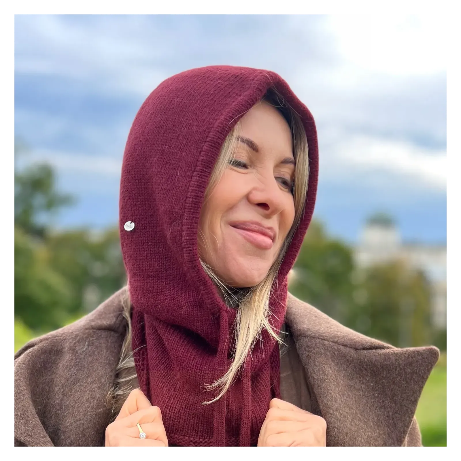 Balaclava z kapturem damska – bordo, wkładany