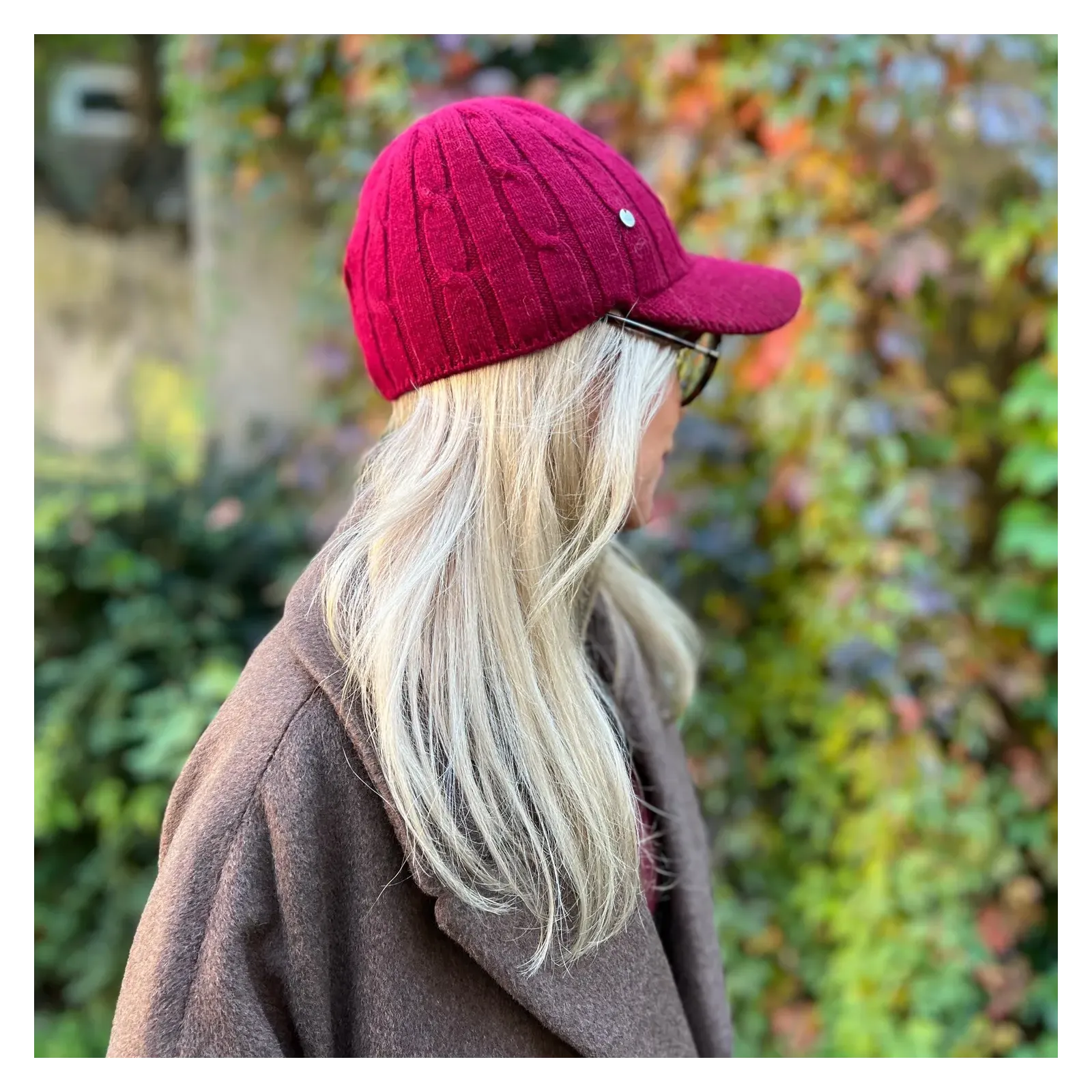 Modny zimowy komplet damski bordo