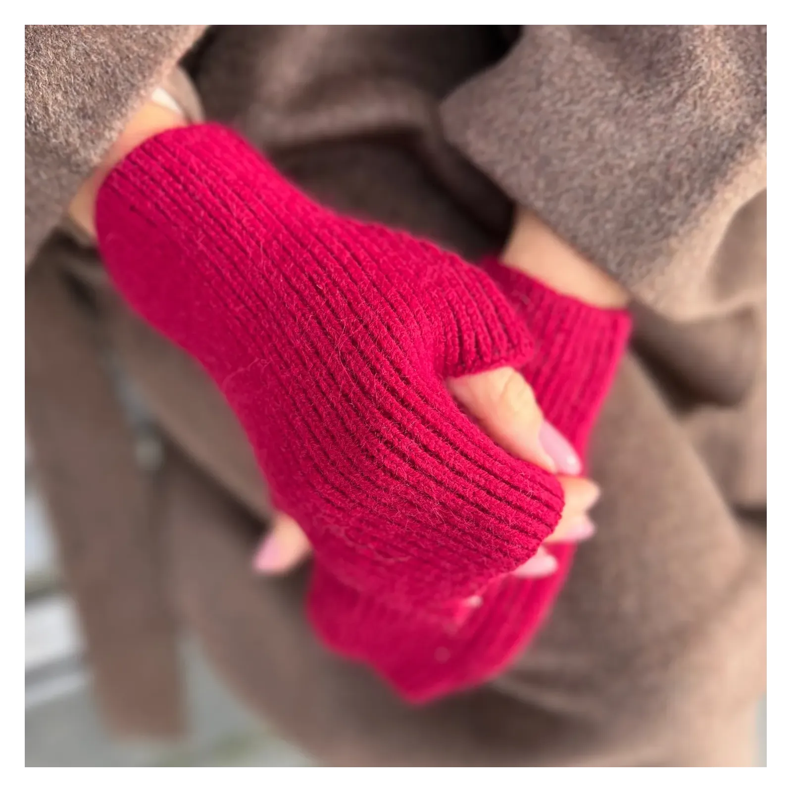 Modny zimowy komplet damski bordo