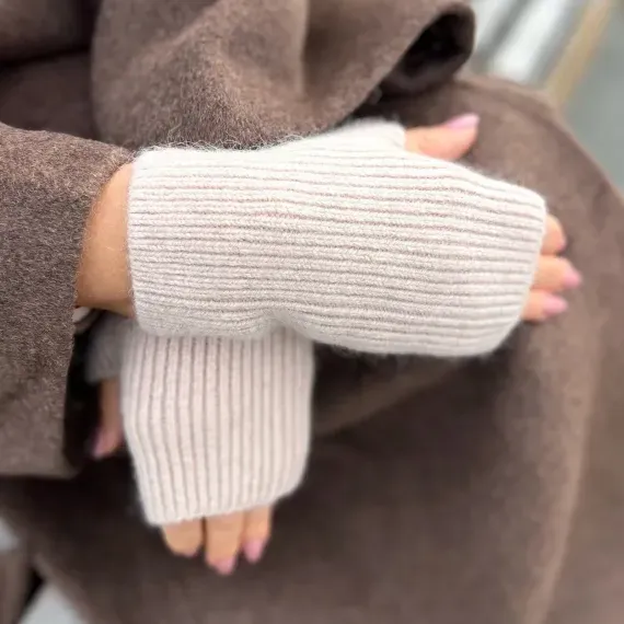 Komplet zimowy beżowy