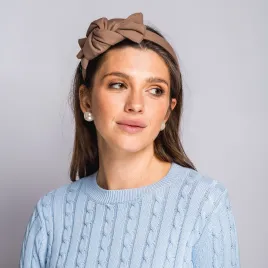 Beżowa urocza opaska z kokardą.