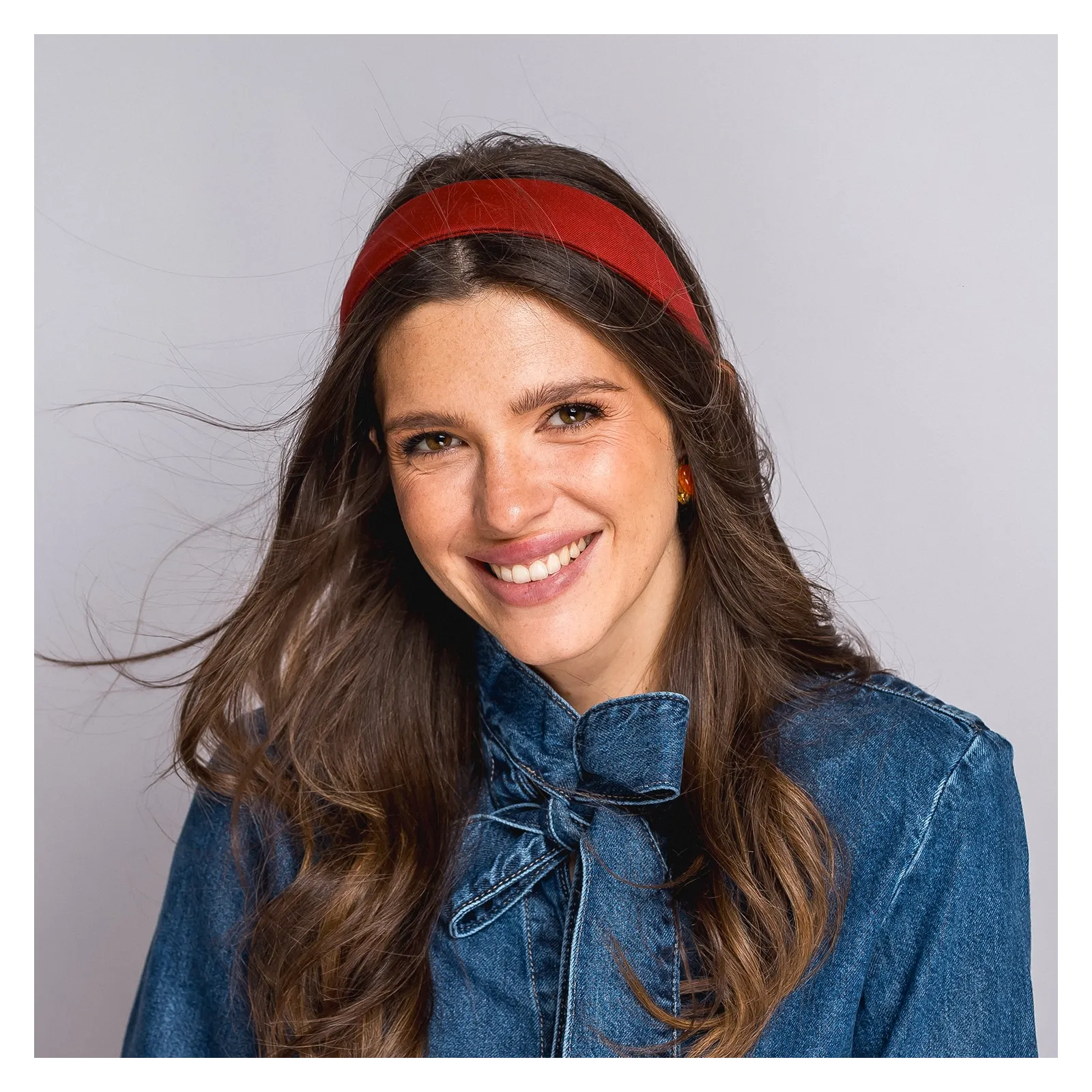 Gładka opaska w kolorze ceglanym