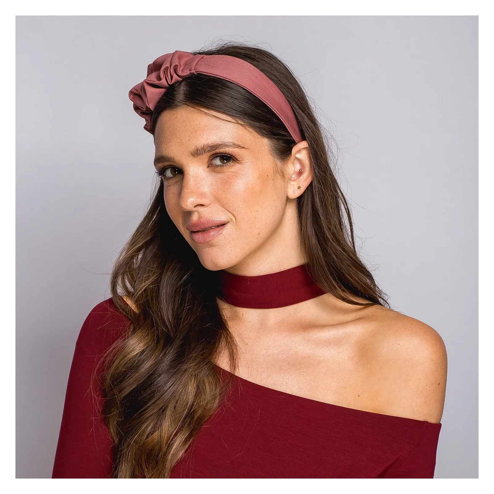 Opaska z marszczeniem pudrowy róż