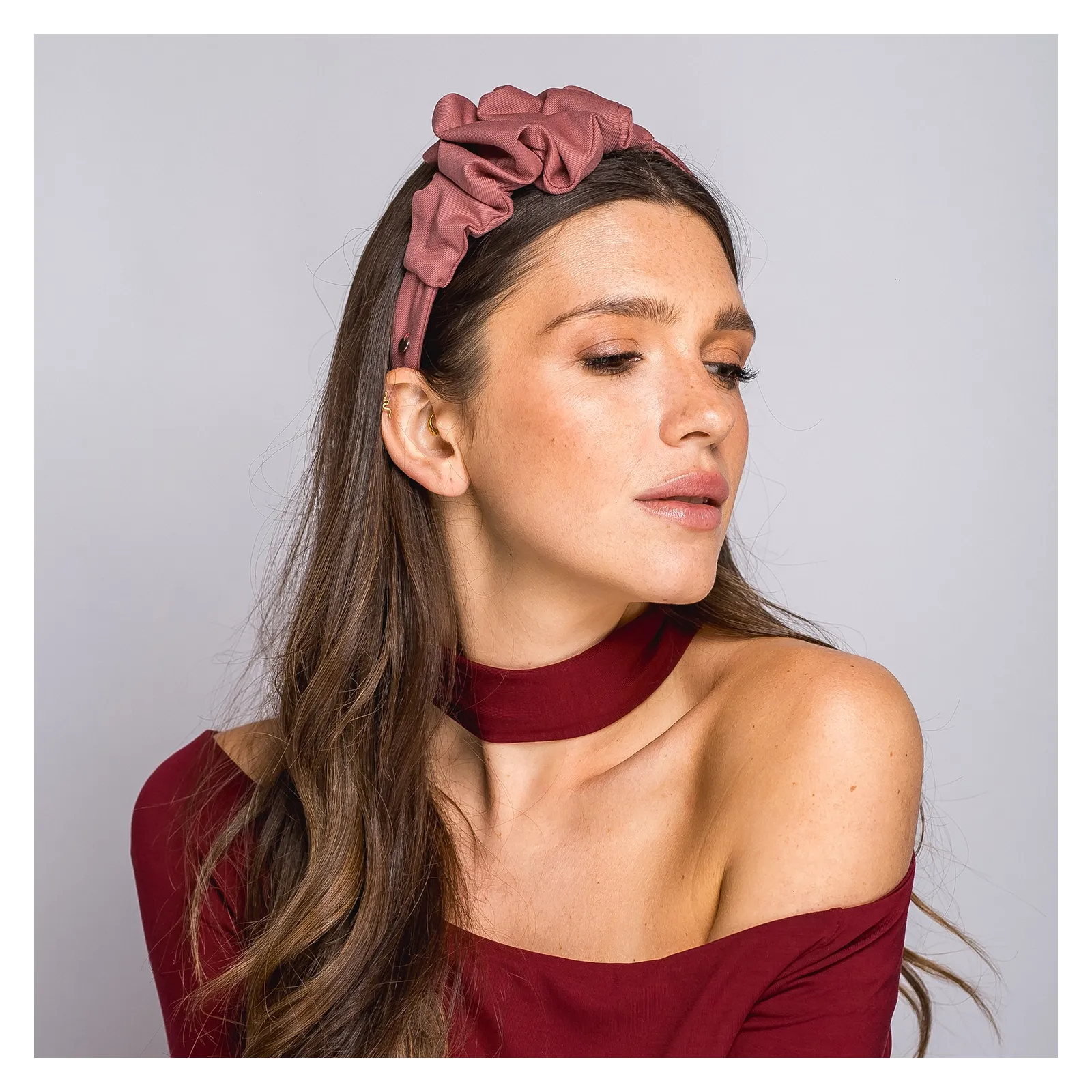 Opaska z marszczeniem pudrowy róż