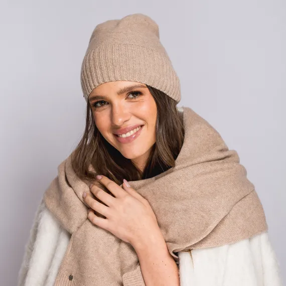 Cienka czapka zimowa jasny brąz