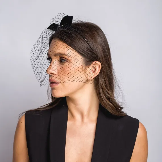 Ozdoba do włosów  fascynator z woalką i kokardą