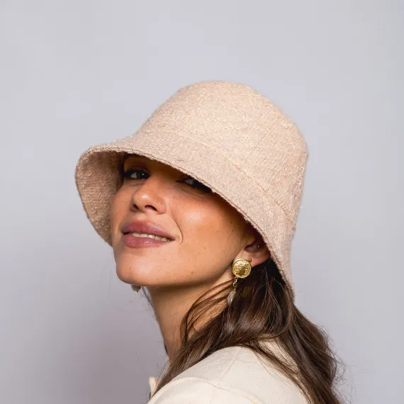 Beżowy kapelusz z tweedu