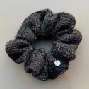 Mała gumka scrunchie czarna z tweedu