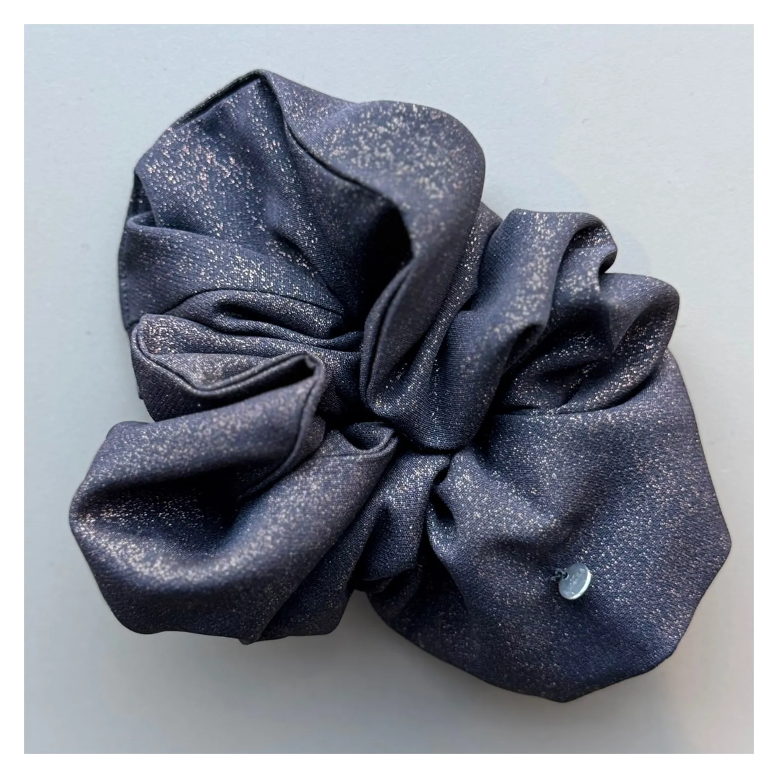 Brokatowa duża gumka scrunchie