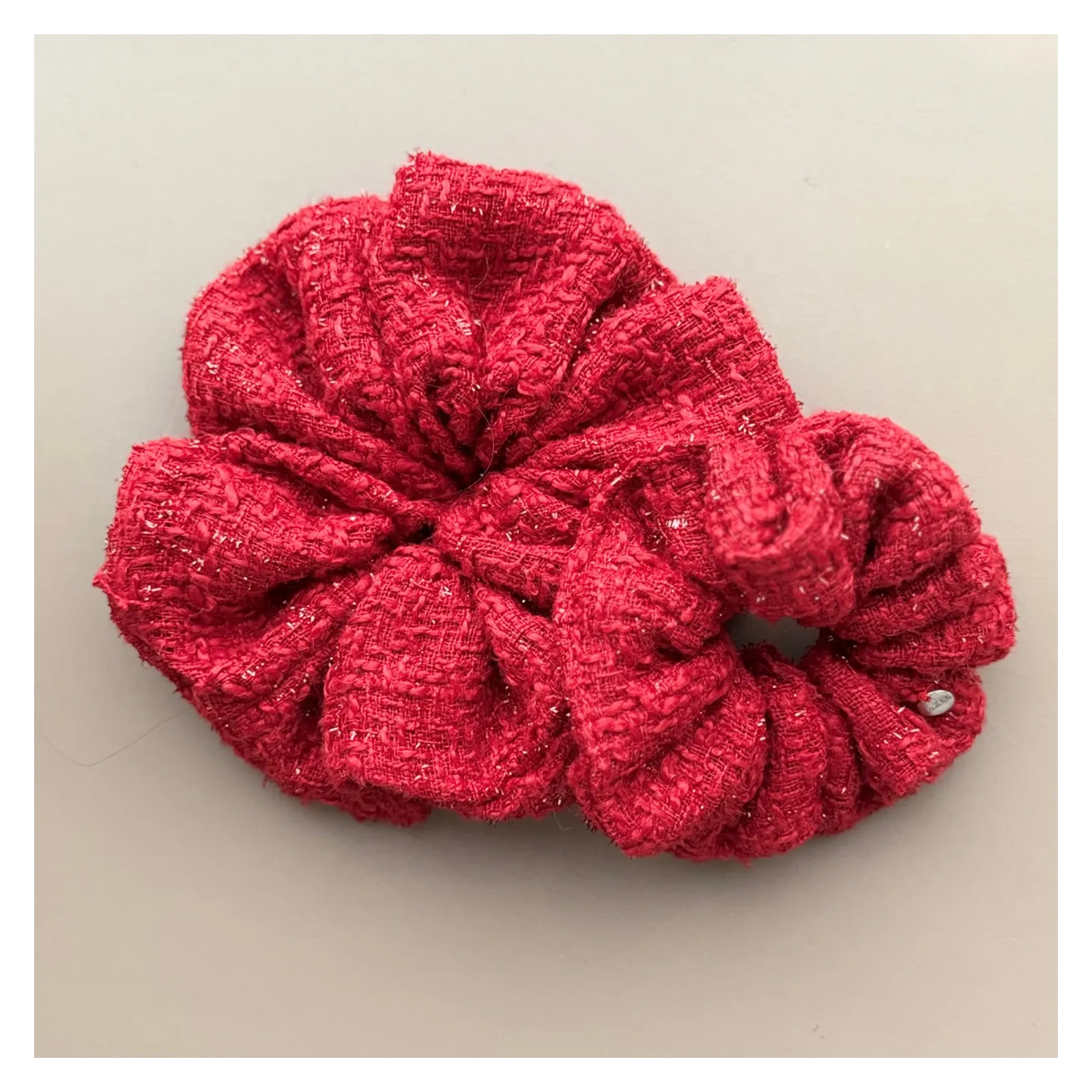 Czerwona tweedowa duża gumka